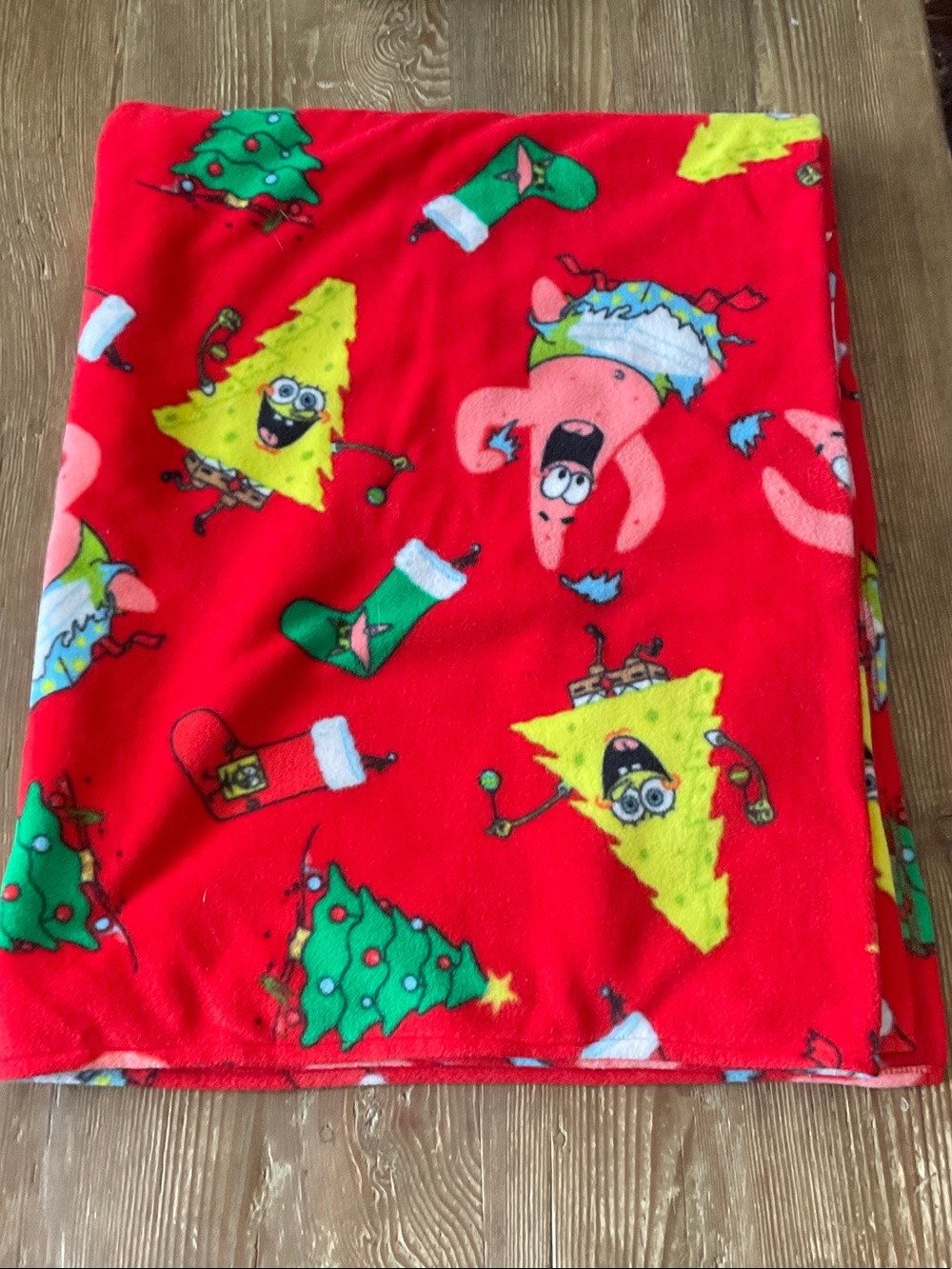 Sponge Bob Square Pants & Patrick Holiday Red Plush Fleece Blanket